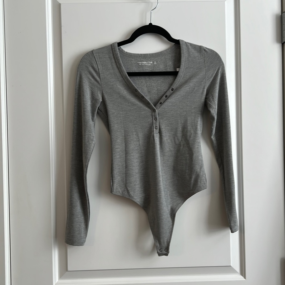 NWT Abercrombie & Fitch thong gray Henley bodysuit - Picture 4 of 8